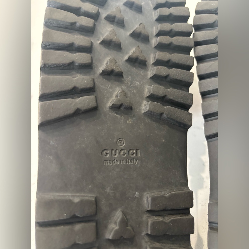 Gucci Men’s Web Signature Slide Sandals - Picture 10 of 14